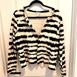 Chicos black & White cardigan size 2